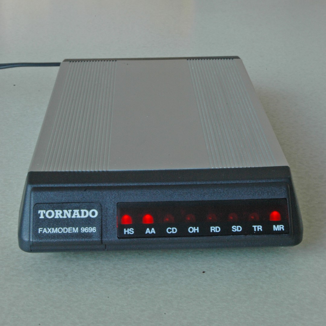 Tornado modem voorzijde